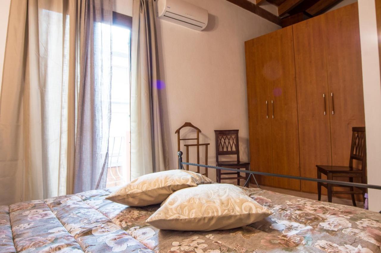 Colombohouse87 Villa Quartu SantʼElena Buitenkant foto